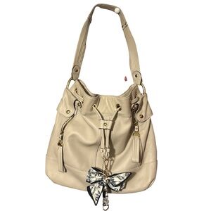 b. Makowsky GORGEOUS Cremè Hobo style Shoulder Bag With Chunky Zipper Pulls
